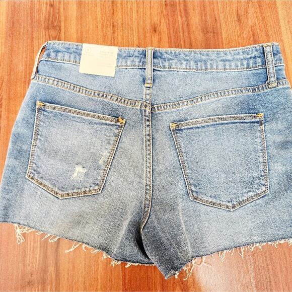 UNIVERSAL THREAD NEW LIGHT WASH SHORTS SIZE 8 - Picture 5 of 6